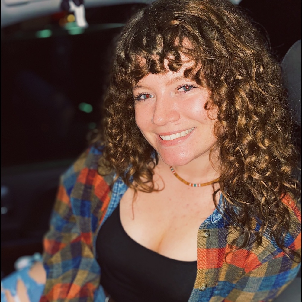 Meet your Posher, Carlee